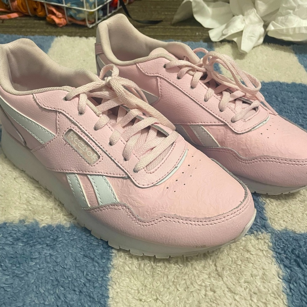 Pink floral classic reeboks sneakers women